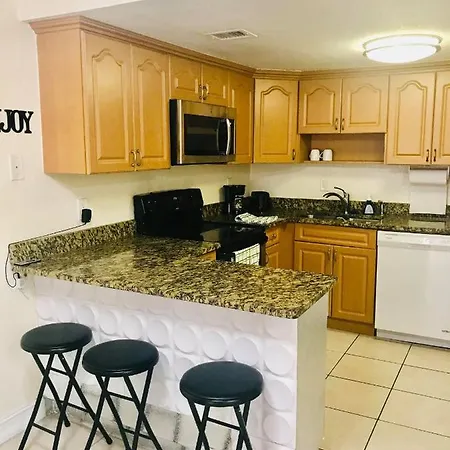 Spacious Condo Close To Siesta Sarasota Exterior photo