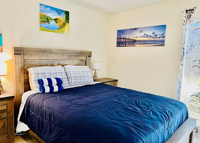 Spacious Condo Close To Siesta
